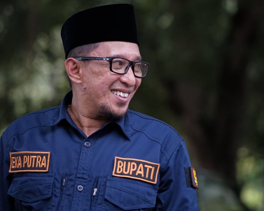 Satu-satunya Dari Sumbar, Eka Putra Masuk 10 Bupati Terpopuler di Indonesia