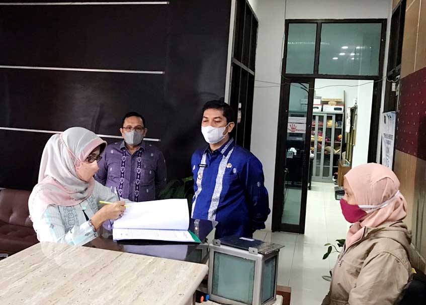 Berita Sawahlunto - berita Sumbar terbaru dan terkini hari ini: Wali Kota Sawahlunto meminta agar tidak menunda perkerjaan di akhir tahun.