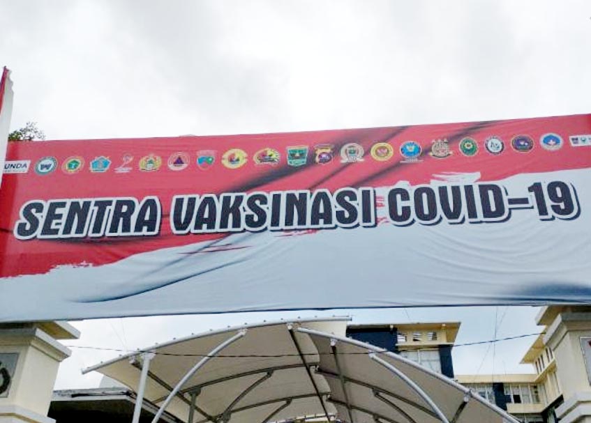 Berita Sumbar terbaru dan terkini hari ini: Lomba Sumdarsin diklaim mempercepat program vaksinasi Covid-19 di Sumbar.