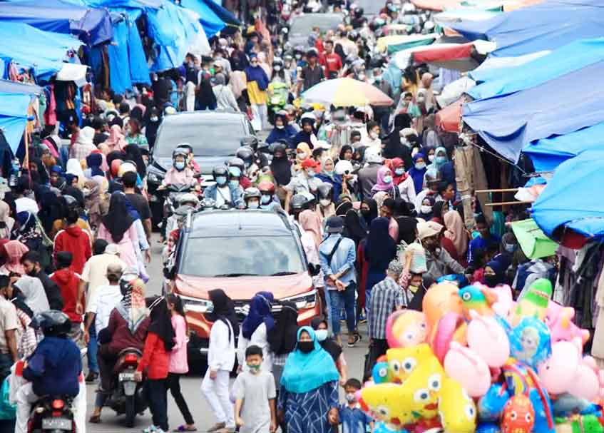 Berita Padang - berita Sumbar terbaru dan terkini hari ini: Para pedagang toko Pasar Raya Padang mengaku usaha mereka dibunuh Perwako 438.