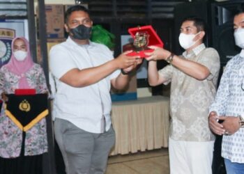 Capaian Vaksinasi 100 Persen, Sawahlunto Diganjar Penghargaan