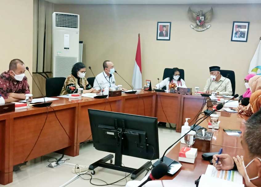 Berita Sumbar terbaru dan terkini hari ini: Mahyeldi juga minta DAK dan gelar event nasional di Sumbar ke Menteri PPPA.