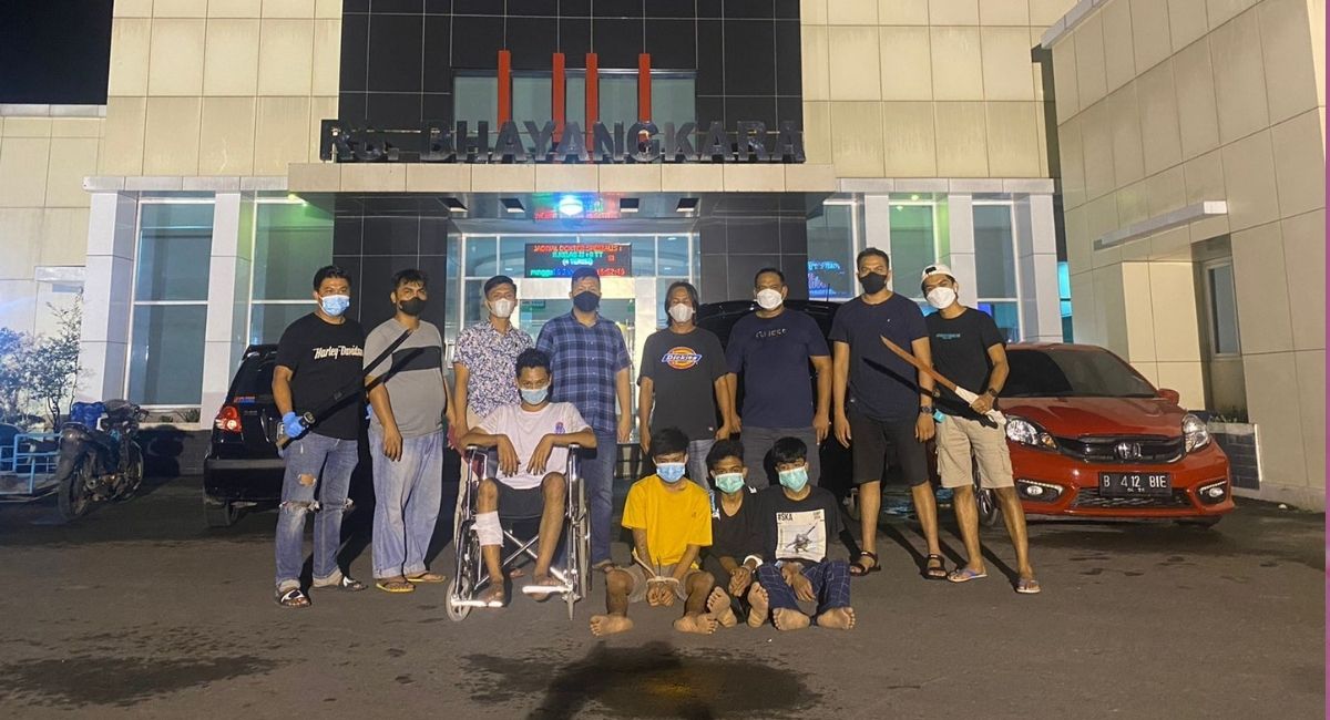 4 Pelaku Pembacok Remaja Hingga Tewas di Padang Diringkus Polisi