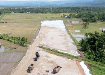 Langgam.id - Penyelesaian pengerjaan jalan Tol Padang-Sicincin masih menemui sejumlah rintangan, termasuk soal pembebasan lahan.