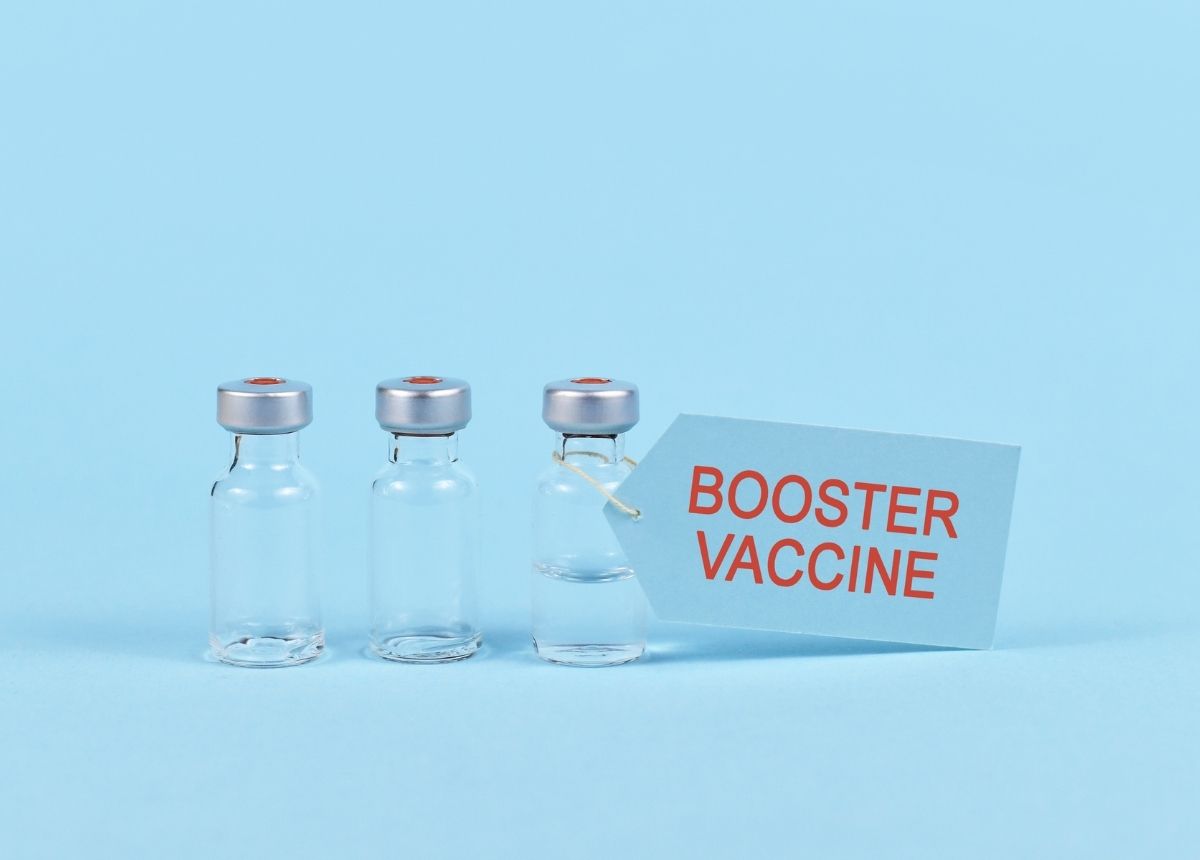 Berita Sumbar terbaru dan terkini hari ini: Vaksinasi booster diberikan kepada kabupaten kota mencapai 70 persen suntikan dosis pertama.