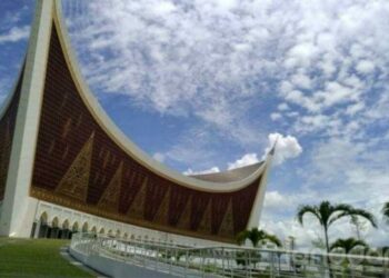 Masjid Raya Sumatera Barat (Foto:Hendra)