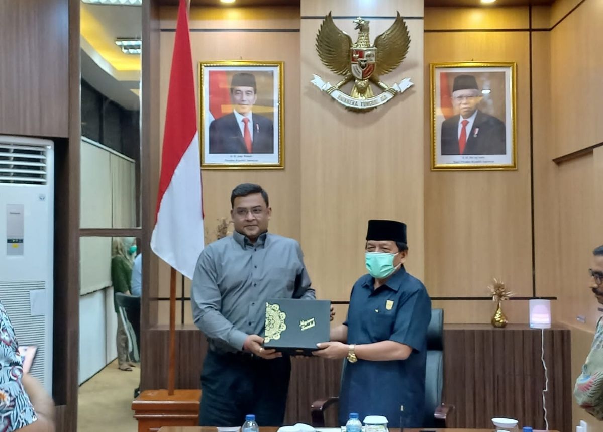 Berita Sumbar terbaru dan terkini hari ini: Konjen India Subham Singh mengunjungi kantor DPRD Sumbar untuk memetakan potensi investasi. 