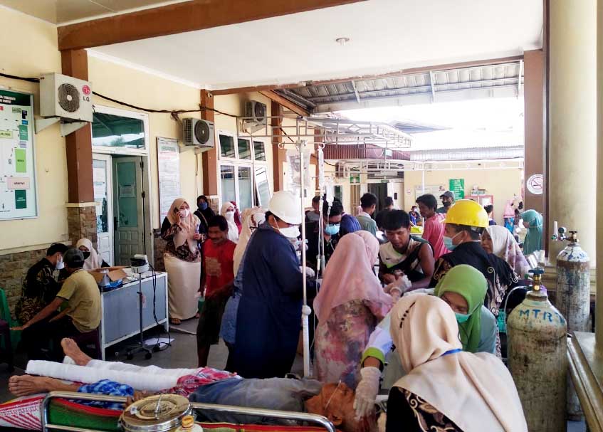 Berita Pasaman Barat - berita Sumbar terbaru dan terkini hari ini: Hingga pukul 16.30 WIB, enam warga dilaporkan meninggal dunia akibat gempa