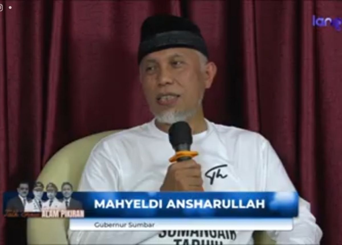 Berita Sumbar terbaru dan terkini hari ini: Gubernur Sumbar Mahyeldi mengaku tidak mengetahui nama lengkap istri Wagub Audy Joinaldy.