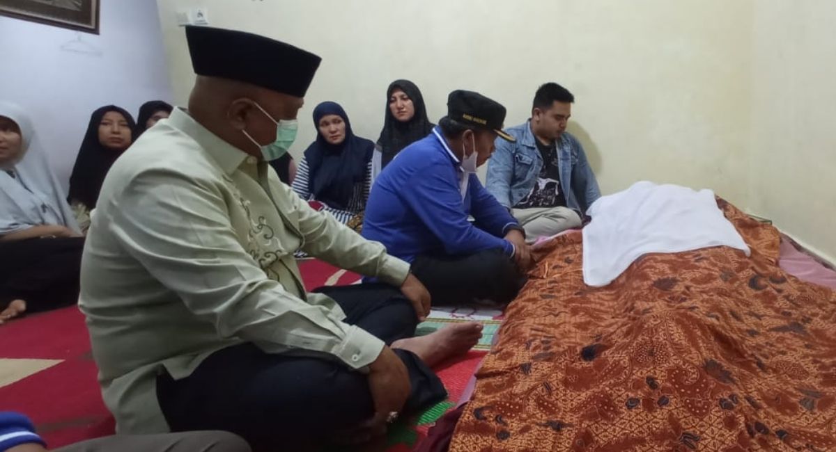 Istri Camat Meninggal Kecelakaan, Bupati Agam Ucapkan Duka