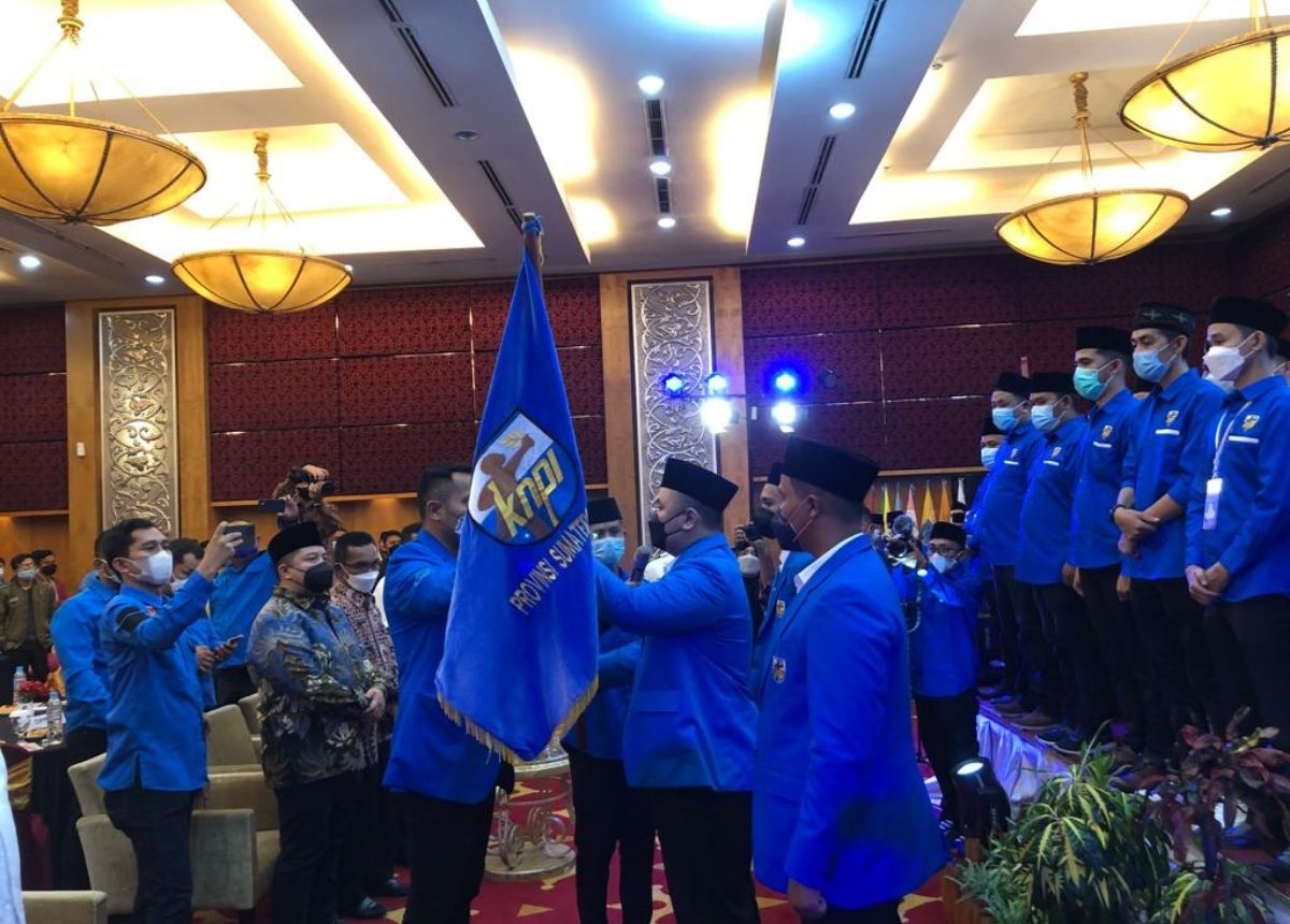 Berita Sumbar terbaru dan terkini hari ini: Nanda Satria resmi menjadi Ketua KNPI Sumbar. Pengukuhan dilakukan langsung Ketua Umum DPP KNPI.