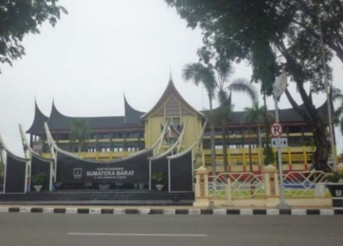 Berita Sumbar terbaru dan terkini hari ini: 5 ASN berasal dari Pemko Padang ikut seleksi terbuka untuk mengisi tujuh jabatan Pemprov Sumbar.