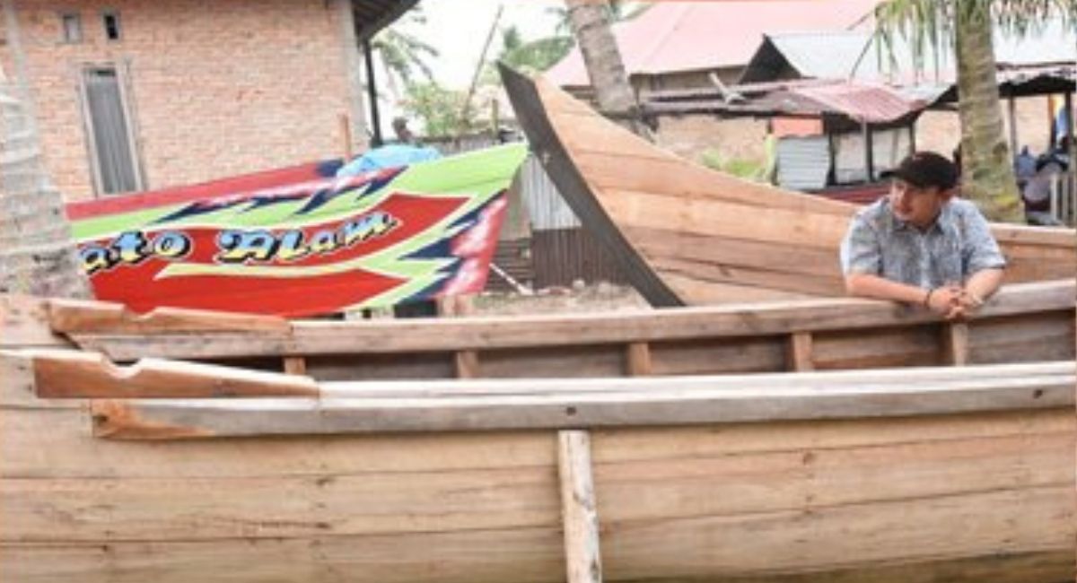 Puluhan Tahun Membuat Kapal, Ini Cerita Warga Desa Naras I di Pariaman