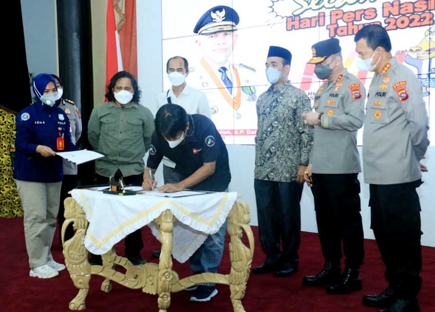 Berita Sumbar terbaru dan terkini hari ini: Kapolda Sumbar memastikan akan menjamin keamanan jurnalis saat menjalankan tugas.