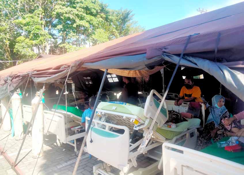 Berita Gempa Pasaman Barat terbaru dan terkini hari ini: Data BNPB, masih ada 7.464 warga terdampak gempa 6,1 Pasaman Barat di pengungsian.