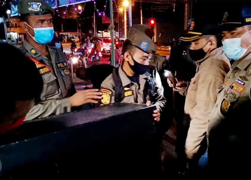 Berita Padang - berita Sumbar terbaru dan terkini hari ini: Pangkalan ojek di Alai itu ditertibkan karena telah mengganggu ketertiban umum.