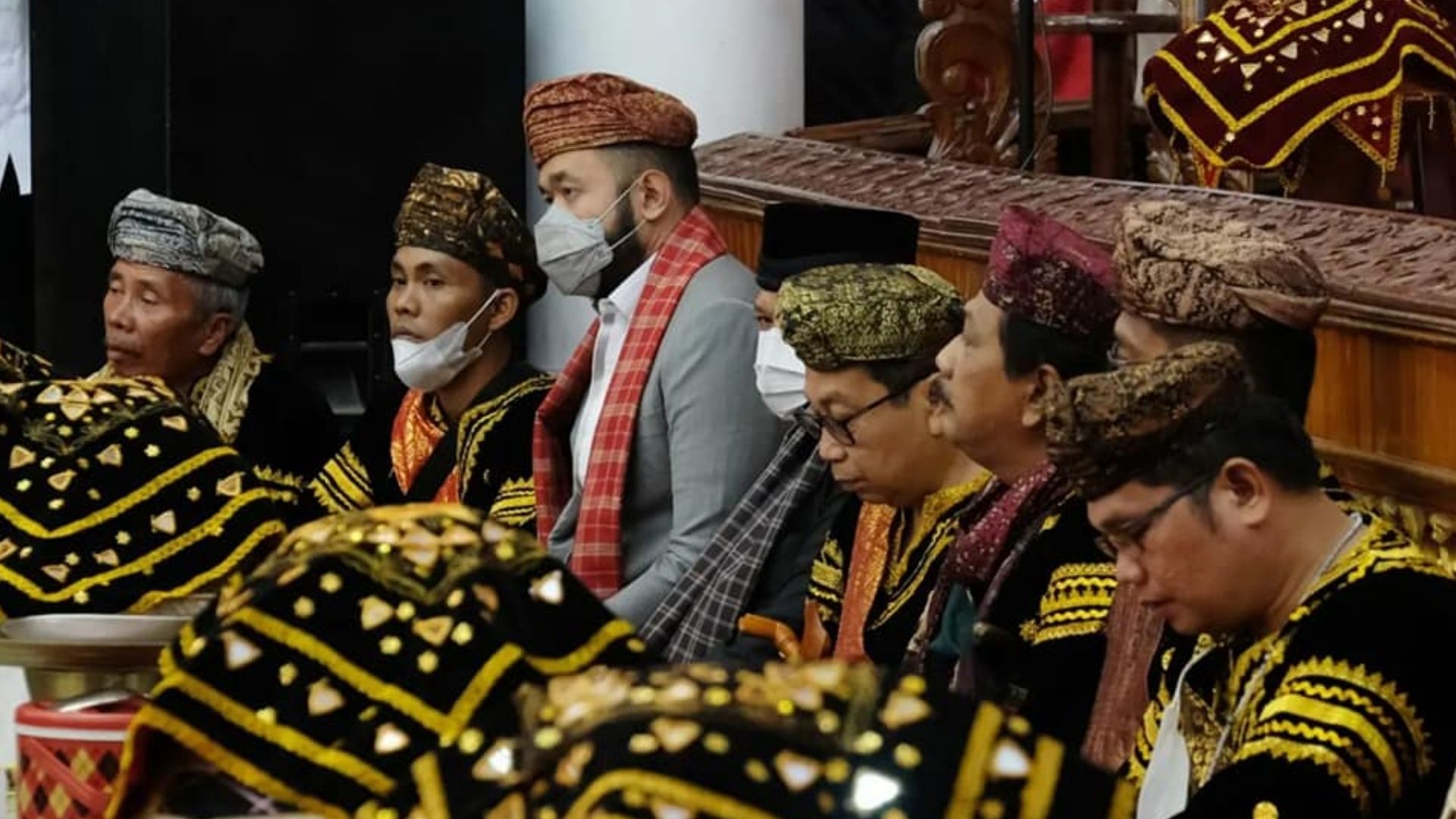 Hadiri Pengukuhan LKAAM Sumbar, Ini Harapan Wali Kota Fadly Amran