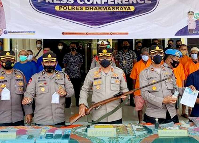 Berita Dharmasraya - berita Sumbar terbaru dan terkini hari ini: Satu dari enam kasus di Dharmasraya, kepemilikan senpi dan bahan peledak.