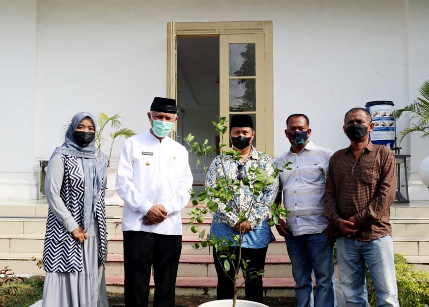 Berita Sumbar terbaru dan terkini hari ini: Program sejuta bibit buah diperuntukkan untuk masjid dan musala yang memiliki pekarangan luas.