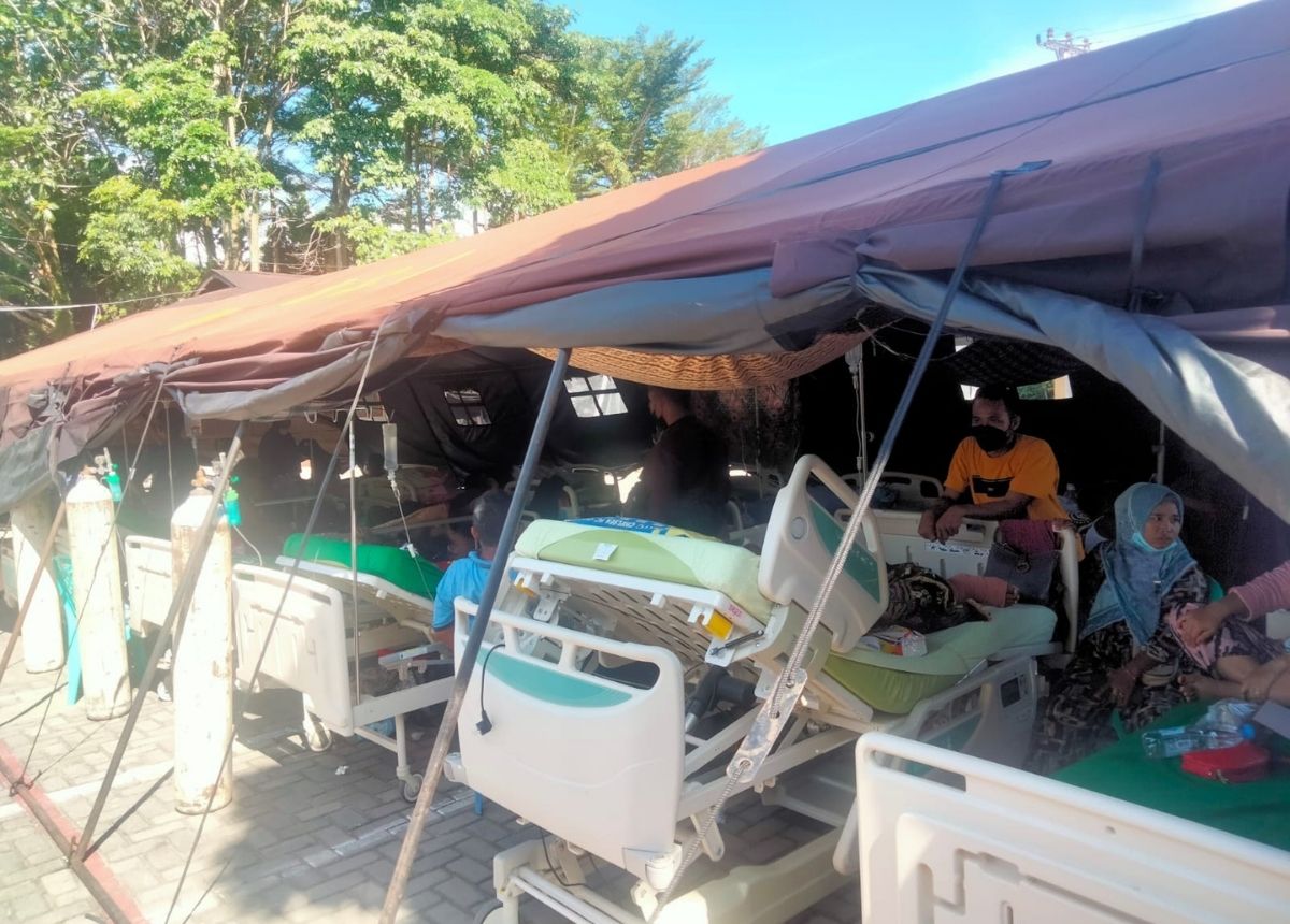 Berita Pessel - berita Sumbar terbaru dan terkini hari ini: Rumah Sakit Ibnu Sina mencatat 76 korban dampak gempa dilakukan penanganan medis.