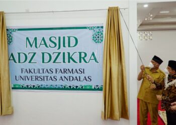 Peresmian Masjid Adz Dzikra Fakultas Farmasi Unand. (Foto: dok humas unand)