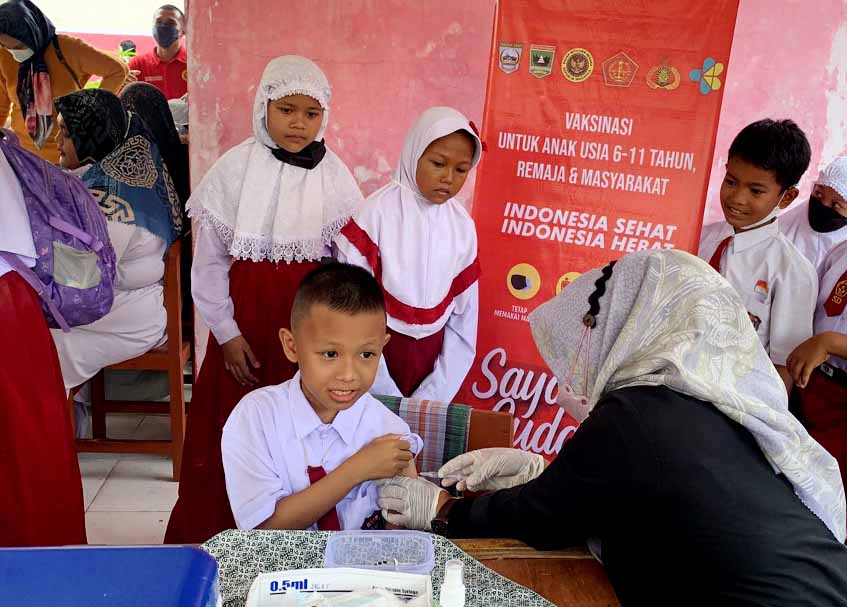 Berita Sumbar terbaru dan terkini hari ini: BINDA Sumbar akan terus mengejar target vaksinasi Covid-19, terutama untuk anak-anak.