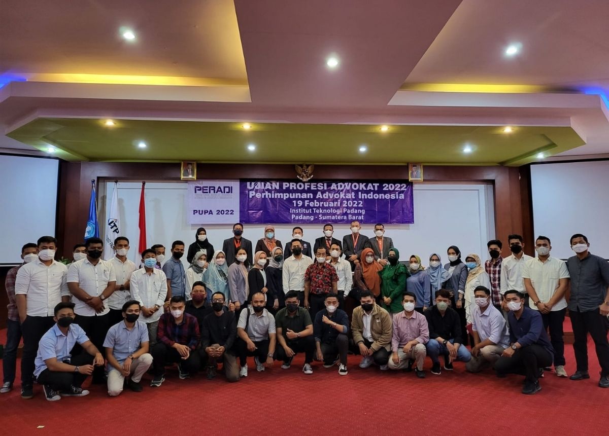 Berita Padang - berita Sumbar terbaru dan terkini hari ini: Sebanyak 40 peserta mengikuti Ujian Profesi Advokat 2022 di Kampus ITP.