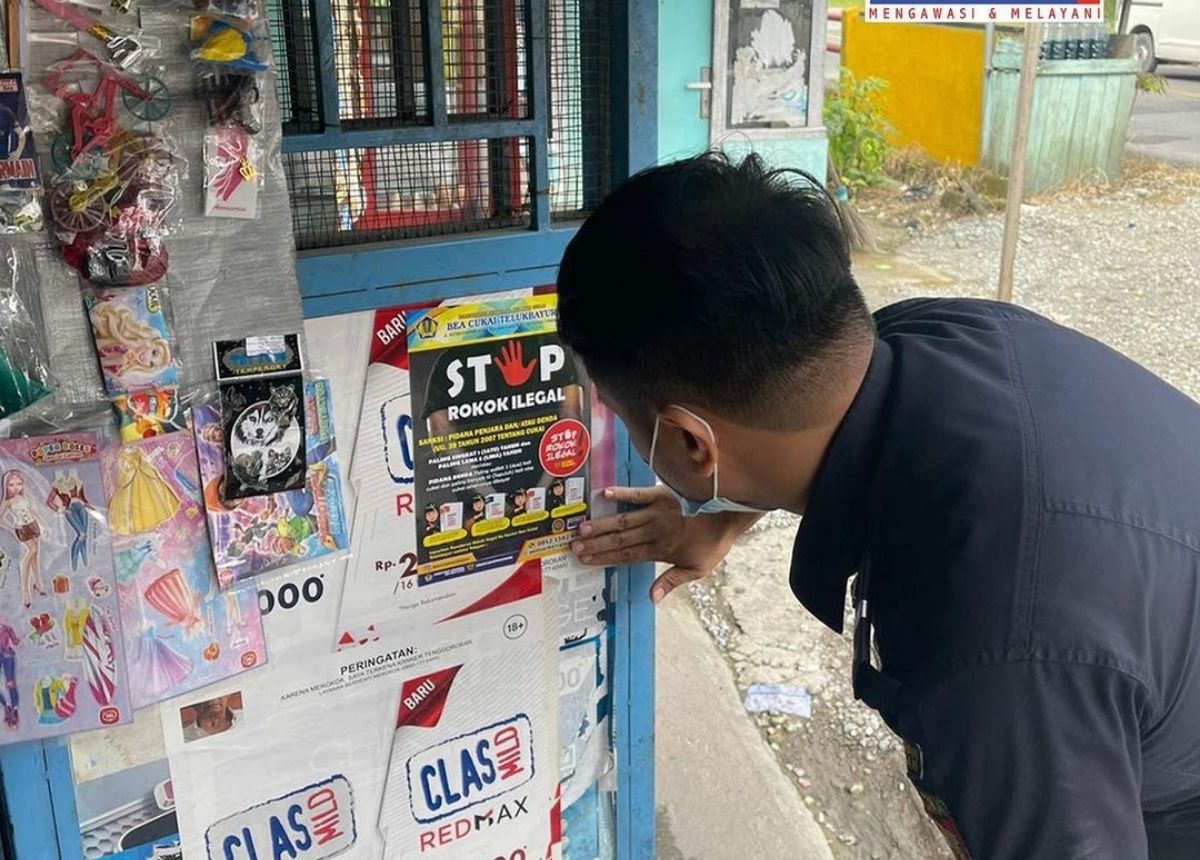 Berita Sumbar terbaru dan terkini hari ini: Sebanyak 32.744 batang rokok ilegal diamankan oleh Bea Cukai Teluk Bayur.