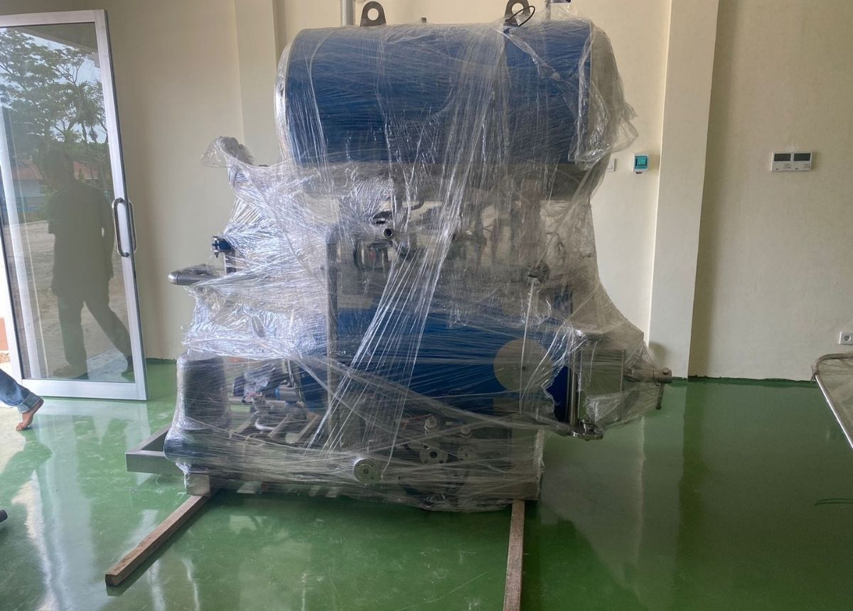 Berita Padang - berita Sumbar terbaru dan terkini hari ini: Sentra Rendang Padang memiliki alat yang mampu membuat rendang yang bisa bertahan