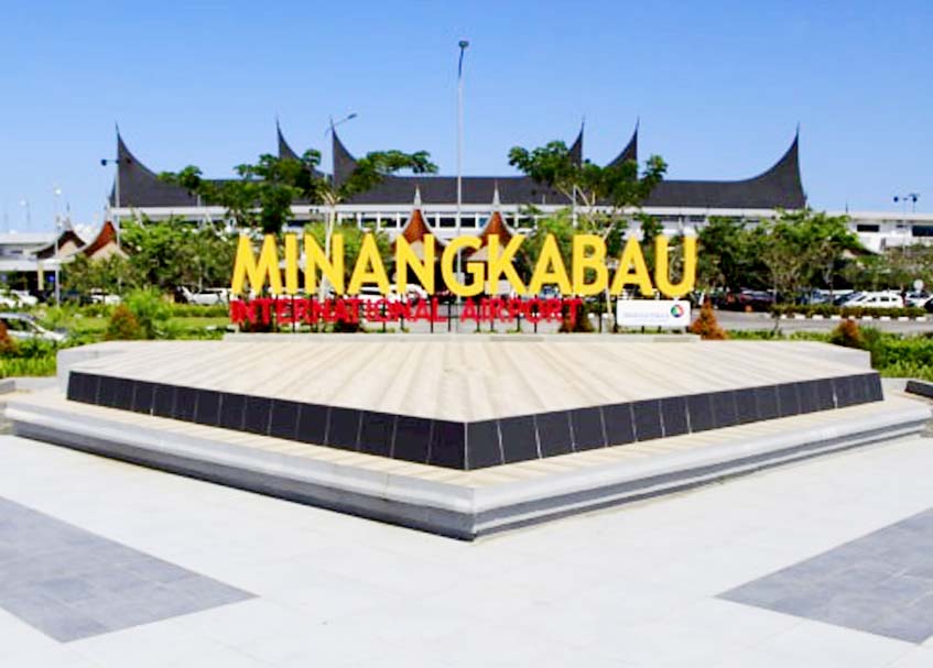 Kunjungan wisman ke Sumatra Barat (Sumbar) melalui Bandara Internasional Minangkabau pada April 2023 mencapai 4.100 kunjungan.