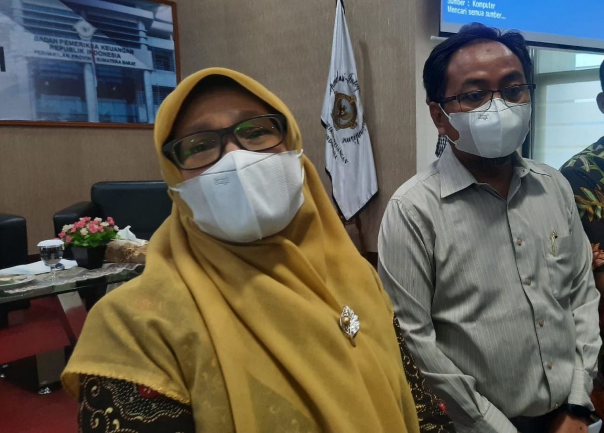 Berita Sumbar terbaru dan terkini hari ini: BPK umumkan hasil pemeriksaan. Hasil pemeriksaan kepatuhan banyak ditemukan di Pemprov Sumbar.