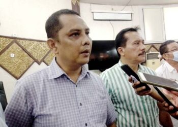 Langgam.id - Anggota DPRD turut mengomentari terkait PT Semen Padang disebut tak bayarkan dana CSR untuk masyarakat Nagari Pauh V.