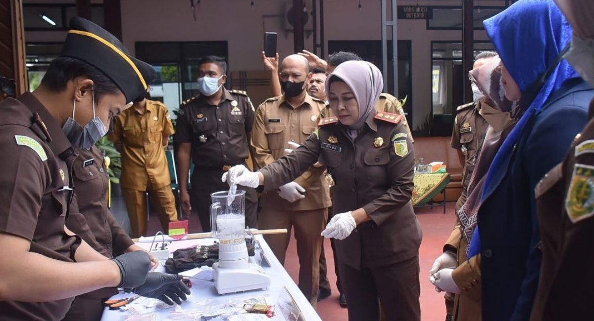 37 Paket Sabu Dimusnahkan Kejari Padang Panjang