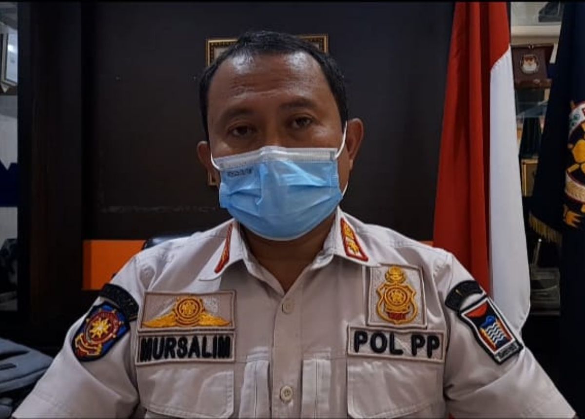Berita Padang – berita Sumbar terbaru dan terkini hari ini: Satpol PP telah memberikan teguran terhadap 12 kafe. Tiga kafe ditutup sementara.