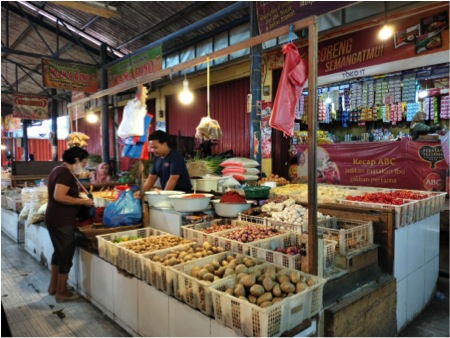 Jelang Ramadan, Harga Kebutuhan Pokok di Batusangkar Stabil