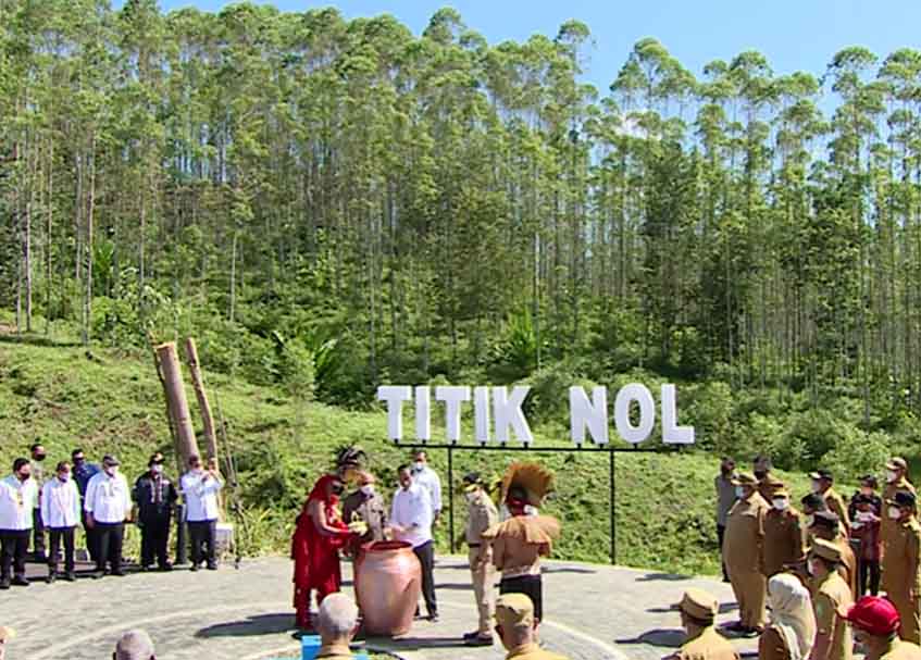 Berita terbaru dan terkini hari ini: Gubernur Sulteng, Rudi Masturi dilaporkan pingsan usai Ritual Kendi Nusantara di IKN, Senin (14/3/2022).