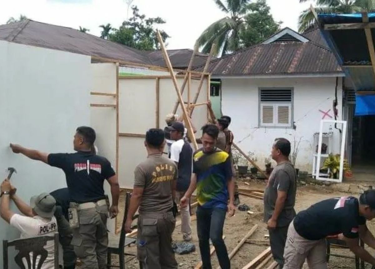 Berita Sumbar terbaru dan terkini hari ini: Pemprov Sumbar segera siapkan huntara bagi masyarakat terdampak gempa di Pasbar dan Pasaman.