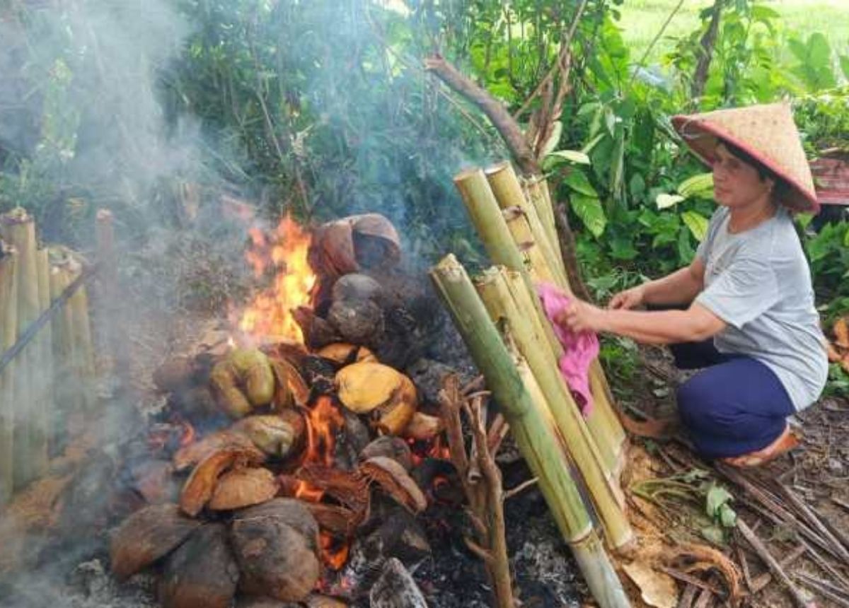 Berita Sumbar terbaru dan terkini hari ini: Terdapat sejumlah tradisi dalam menyambut bulan suci Ramadan di Sumatra Barat (Sumbar).