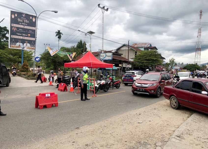 Gubernur Sumatra Barat mengeluarkan pengumuman terkait pengaturan lalu lintas jalan selama arus mudik dan arus balik angkutan lebaran tahun