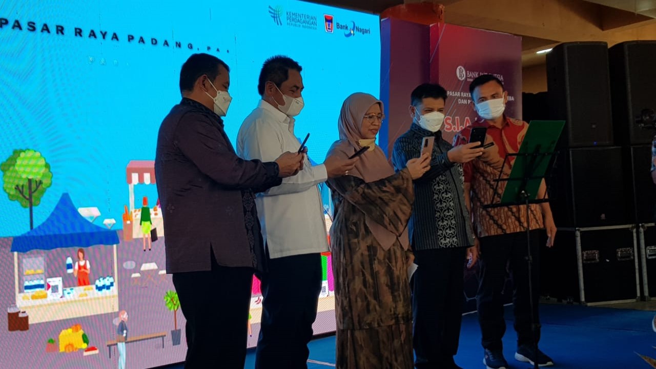 BI Resmikan Pengunaan SIAP QRIS di 3 Pasar di Padang