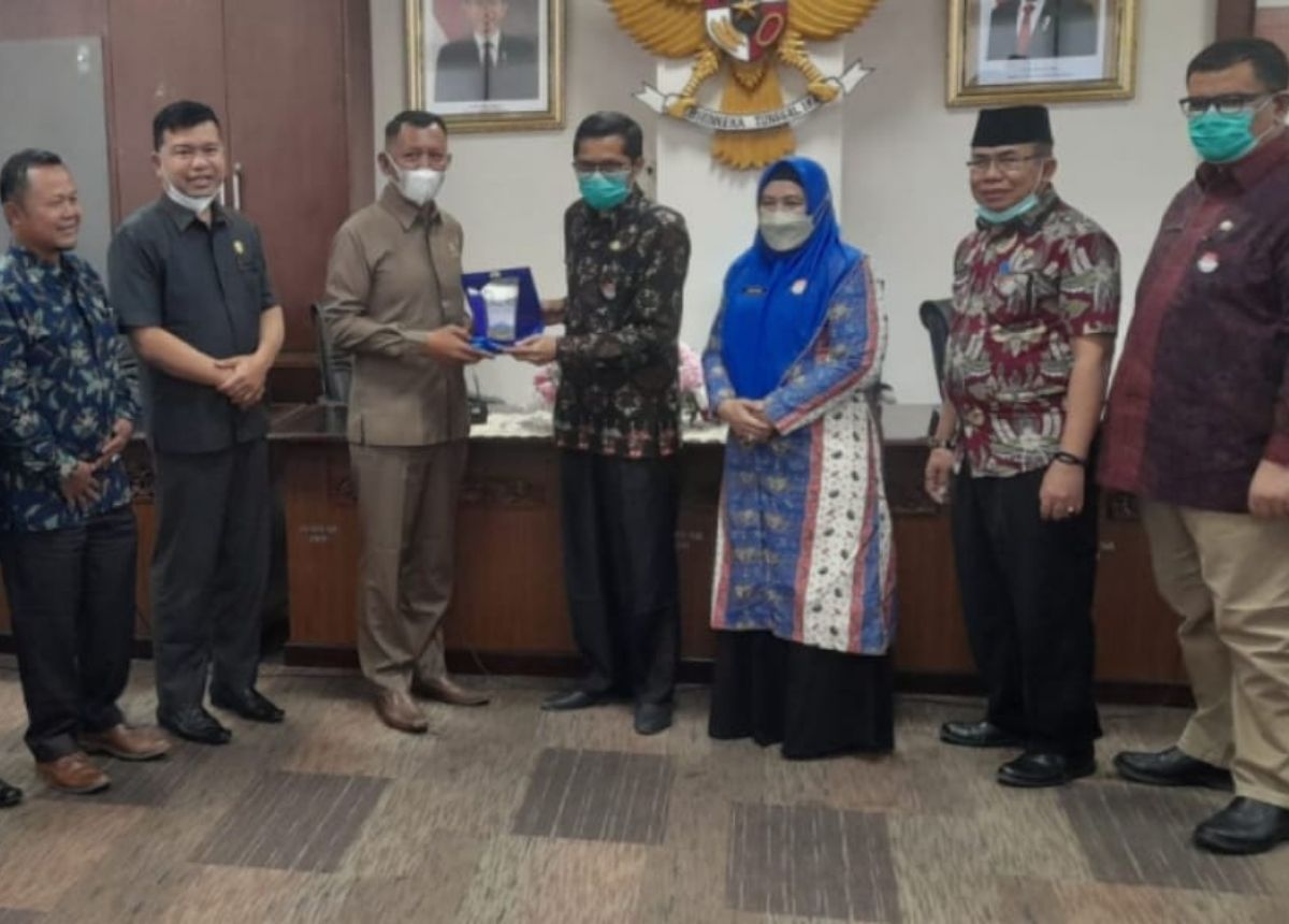 Berita Sumbar terbaru dan terkini hari ini: DPRD Kerinci melakukan kunjungan ke DPRD Sumbar Kunjungan terkait pengelolaan wisata di Sumbar.