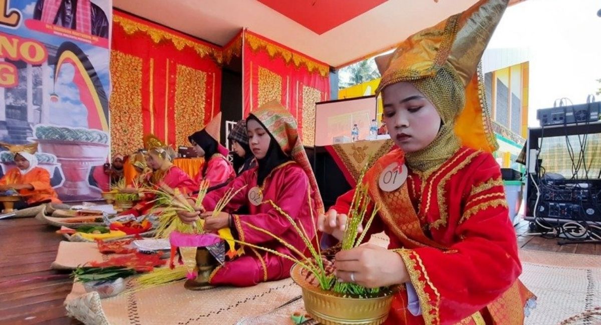 Diikuti 78 Siswa, Wawako Pariaman Buka Festival Malingka Carano