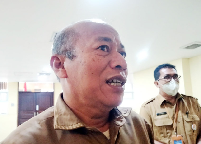 Berita Sumbar terbaru dan terkini hari ini: Disperindag memastikan tidak ada minyak goreng curah yang dikemas ulang bentuk premium di Sumbar.