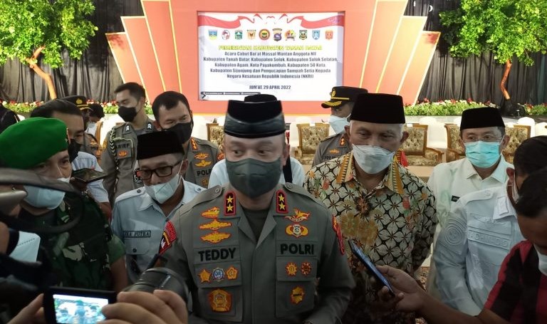 518 Orang Lagi Pengikut NII dari 7 Wilayah Sumbar Cabut Baiat
