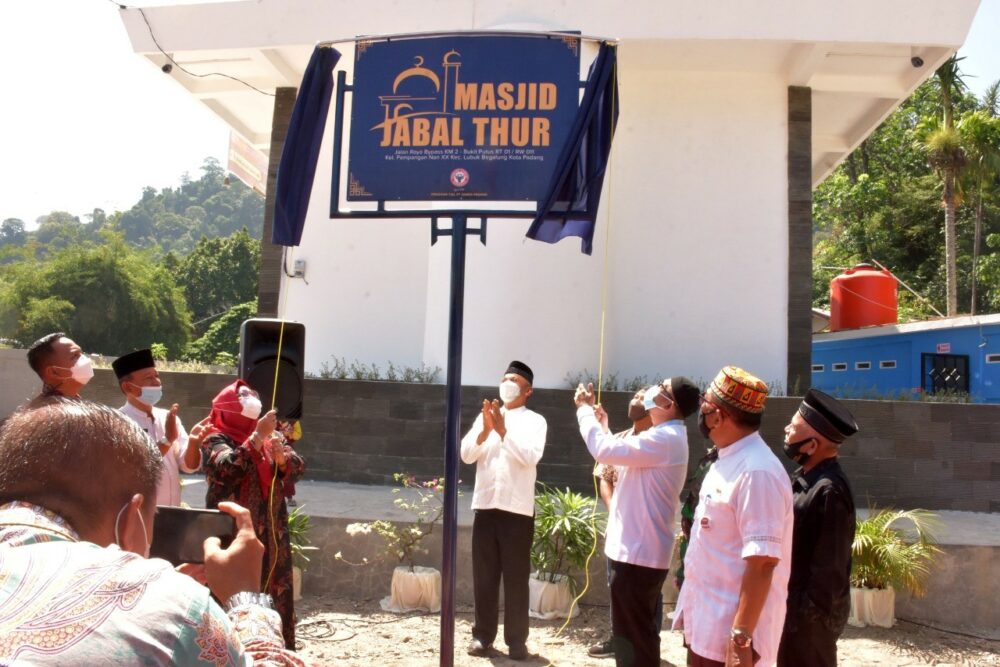 Dirut SP dan Wako Hendri Septa Resmikan Masjid Jabal Thur Bukit Putus