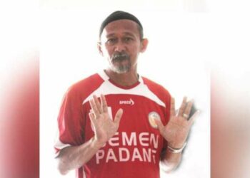 Berita Sumbar terbaru dan terkini hari ini: Suhatman Imam menyebut pemain muda sulit muncul karena tidak ada klub Sumbar di Liga 1.