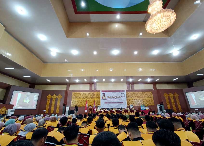Berita Padang - berita Sumbar terbaru dan terkini hari ini: UIN IB Padang melepas 1.447 wisudawan angkatan ke-87 terbanyak sepanjang sejarah.
