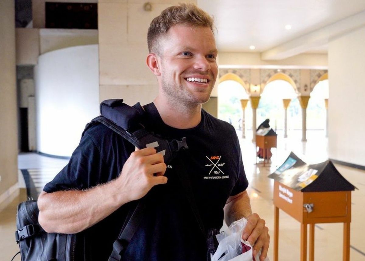 Berita Padang - berita Sumbar terbaru dan terkini hari ini: Seorang bule asal Denmark mencoba berpuasa Ramadan selama tiga hari di Padang.