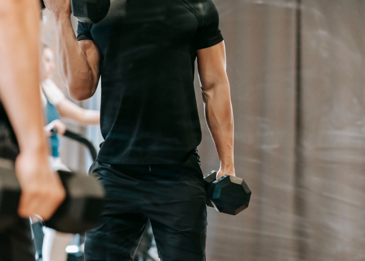 Berita terbaru dan terkini hari ini: Latihan fisik pada bulan puasa perlu dilakukan untuk menjaga kebugaran dan kesehatan.