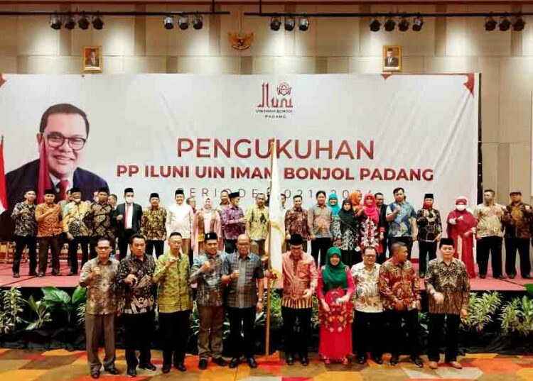 Berita Padang - berita Sumbar terbaru dan terkini hari ini: Ketua DPRD Sumbar, Supardi memuji kekompakan alumni UIN IB Padang.